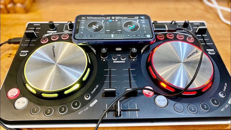 Bàn DJ Pioneer DDJ Wego